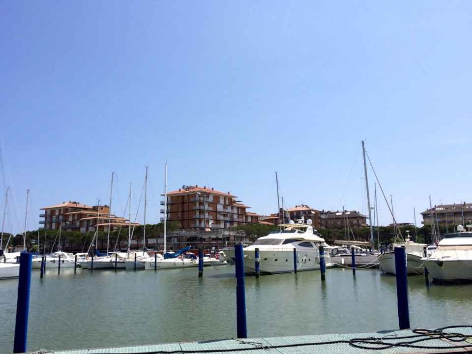 Apartments Porto Santa Margherita 40282 Eksteriør billede